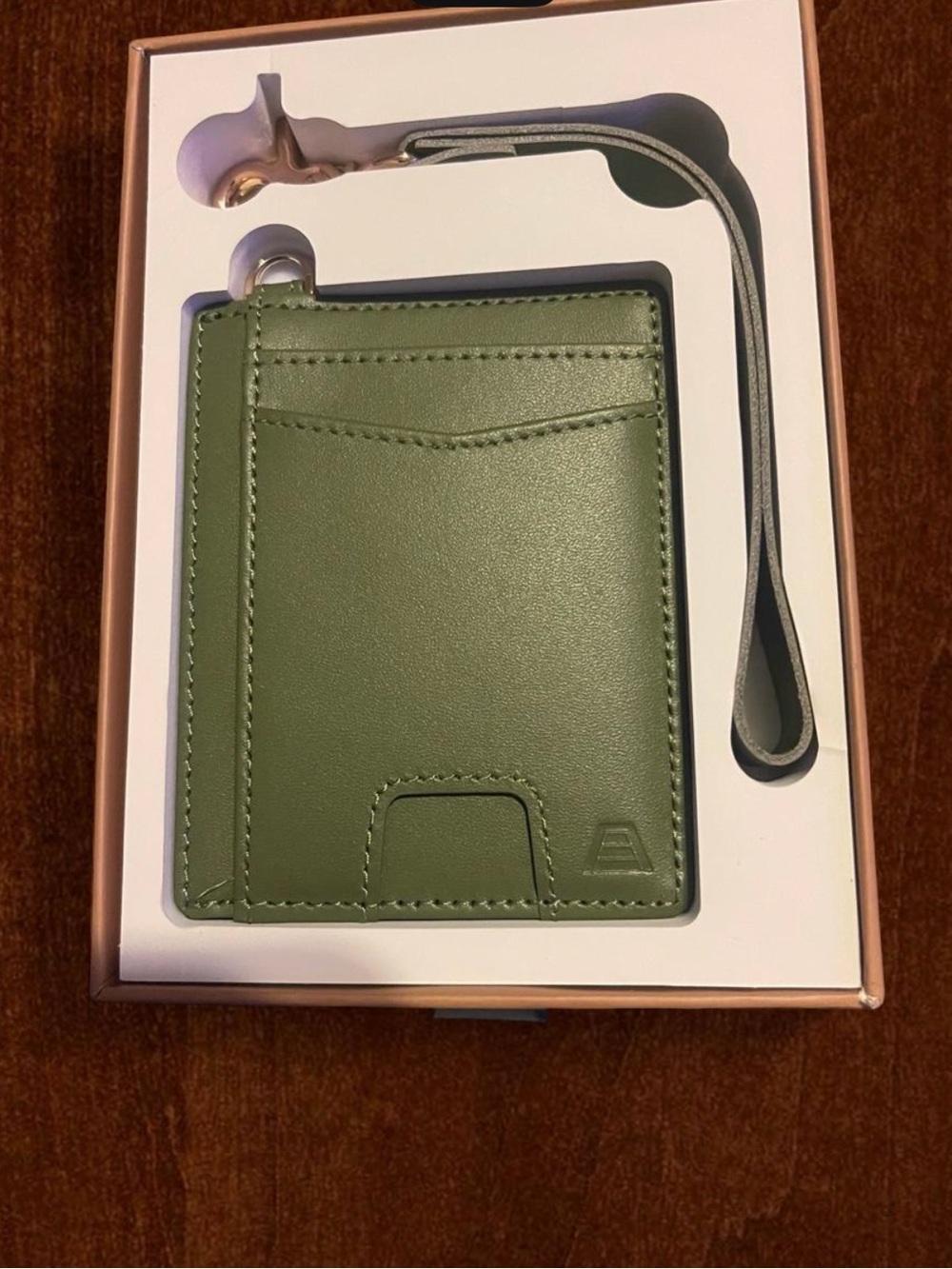 ANDAR X Daryl Ann Denner Denner Wallet in Olive Green/Discontinued Color